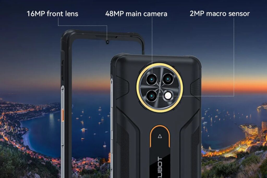 Rückseite des Cubot KingKong Ace 5 Outdoor-Smartphones mit Triple-Kamera-Modul und Zusatzdisplay im Test